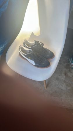 Pumas Shoes