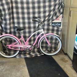 ELECTRA brand 26” Single Speed, Coaster Brake Beach Cruiser Bicycle Ready To Ride As Pictured Brand New Tires. Please Check My Other Listings.