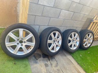 Set of 4 Silver Alloy Wheels with Michelin Tires