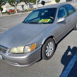 2000 Toyota Camry