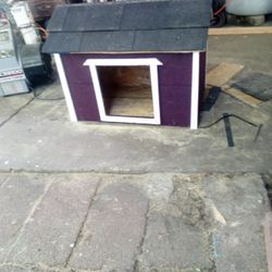 Small Dog /Cat House