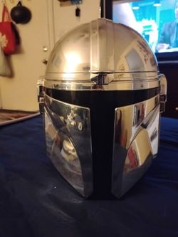 Star Wars Mandalorian popcorn helmet
