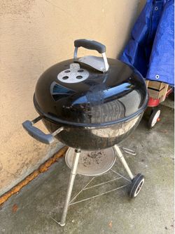 Weber Original Kettle Charcoal Grill