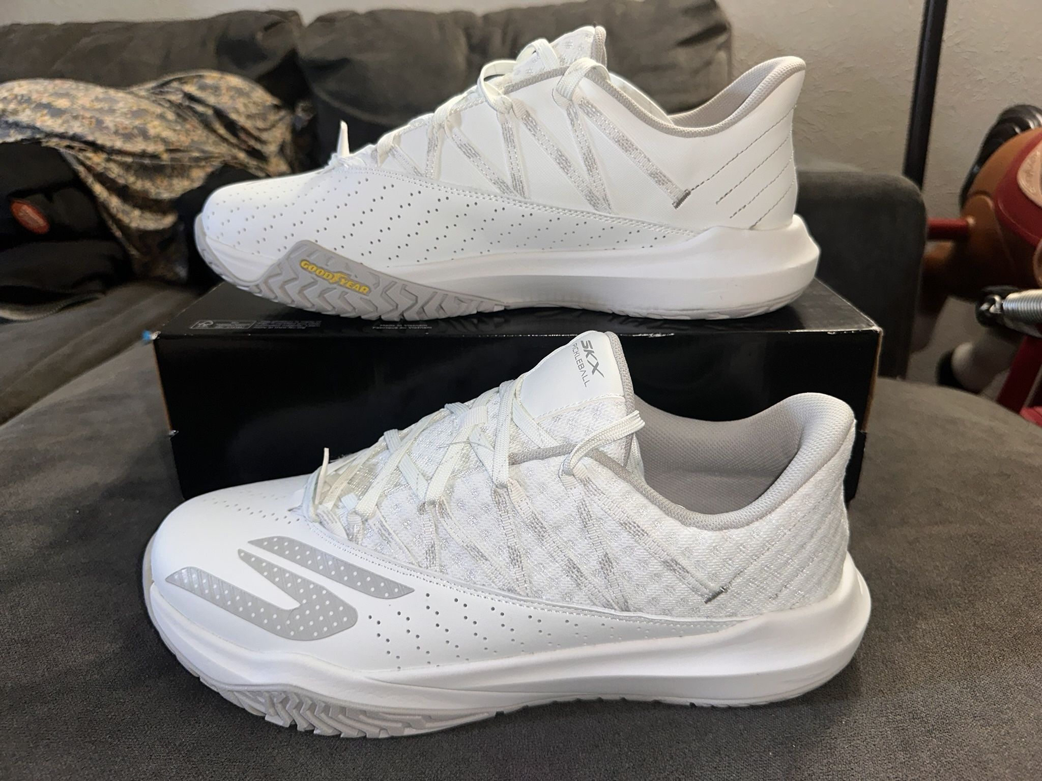 Skechers Men’s Viper Court Rally Pickleball Shoes White/Gray Size 12