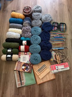 Icelandic sheep wool and acrylic wool Crochet and Knitting Starter Bundle with blocker and 20+ hooks needles stitch markers