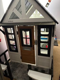 Kids Wooden Playhouse – Paintable/Customizable