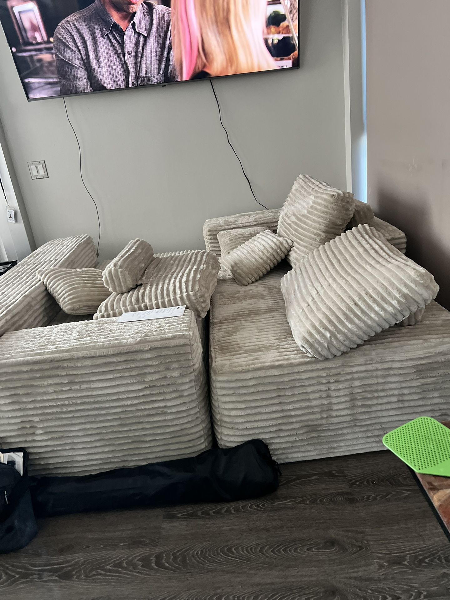 Boneless Right Side Sectional Couch