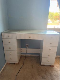 Vanity Desk