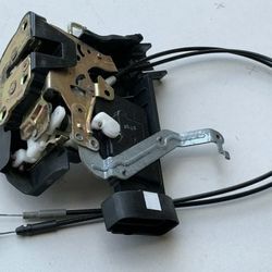 Toyota 04-06 Tundra 01-07 Sequoia Left LH Front Door Lock Actuator Handle Latch