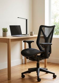 ✨✨Adjustable Office/Desk Chair ✨✨
