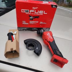  Milwaukee
M18 FUEL 18V Lithium-Ion Brushless Cordless 4-1/2 in(Tool-Only)