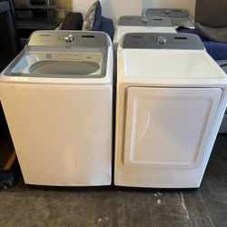 Samsung 5-cu ft High Efficiency Washer and 7.4-cu ft Gas TI Dryer Set Very Clean and Perfect Working
