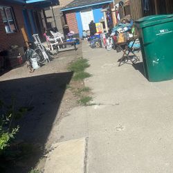 Yard Sale 
