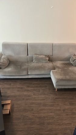 Sectional couch
