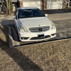2008 Mercedes-Benz R 350 4MATIC, Needs Repair.