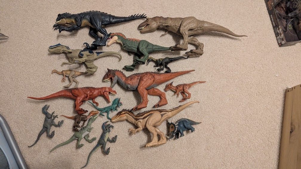 Lot Of 16 Dinosaur Toys Jurassic World