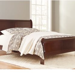 Queen Size Jerome’s Sleigh Bed Frame