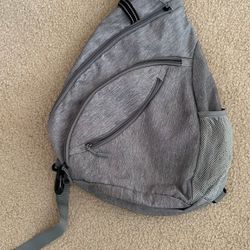 OSOCE Sling Backpack Crossbody Shoulder Bag Gray Zip