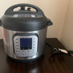 Instant Pot Pressure Cooker 6 quart