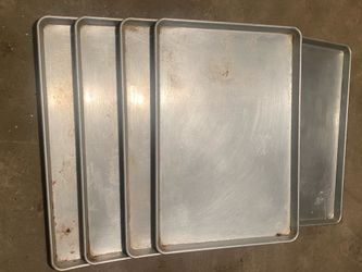 A full sheet pan is a commercial-grade baking tray measuring 18" x 26".