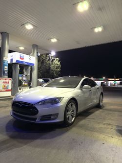 2013 Tesla Model S