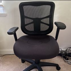 Ergonomic Mesh Office Chair – Excellent Condition! – $45 