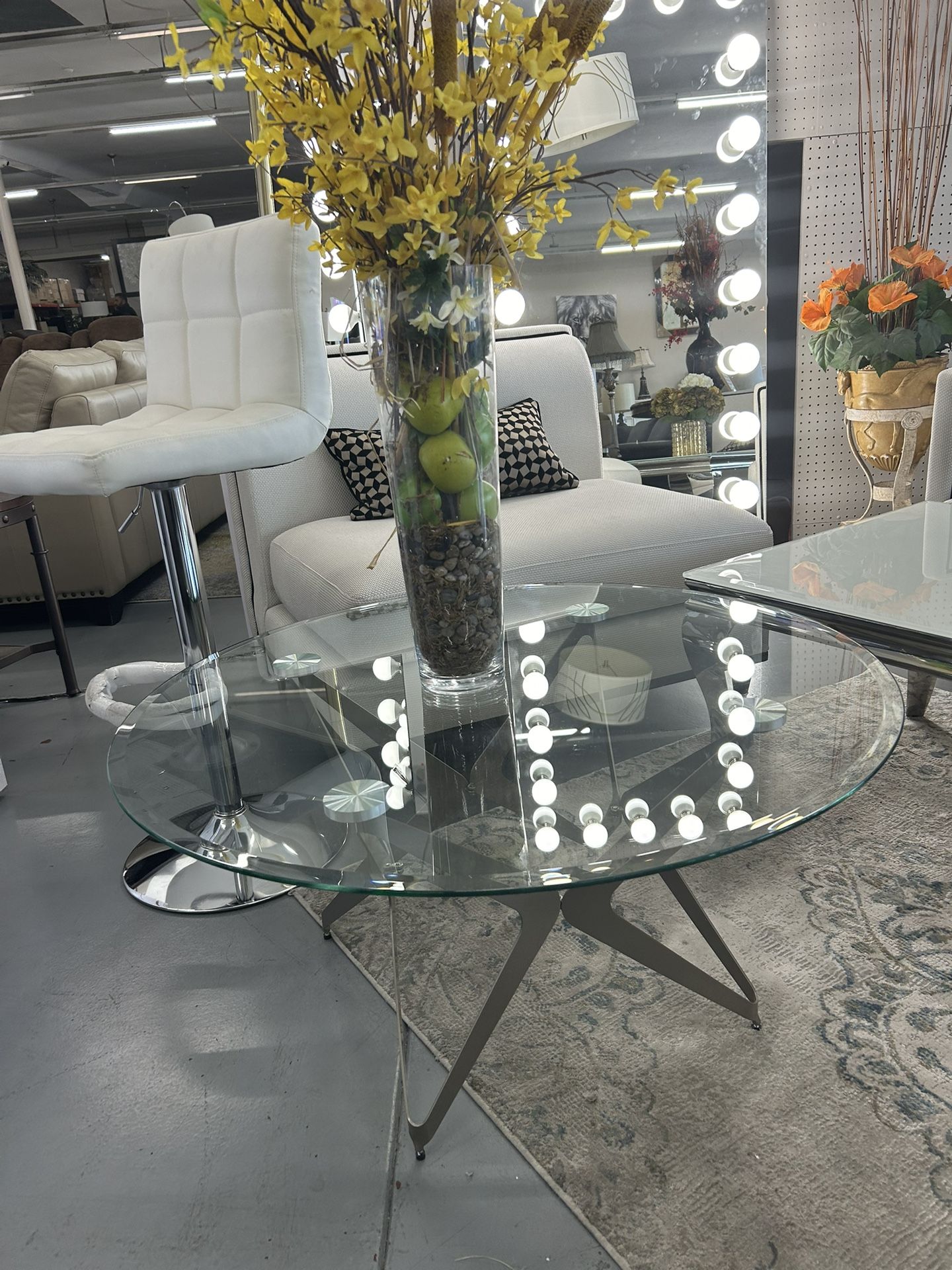 DON’T MISS OUT 👍 Standing Impression Vanities Mirror