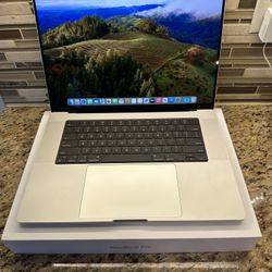 MacBook Pro 16” M2 Max 96GB Ram 4TB SSD