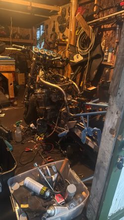 2000 bandit Suzuki four parts don’t have full compression on it. I’m done with it. Best offer.