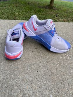 Women’s sneakers. Like new. Worn handful of them. Size 10.5