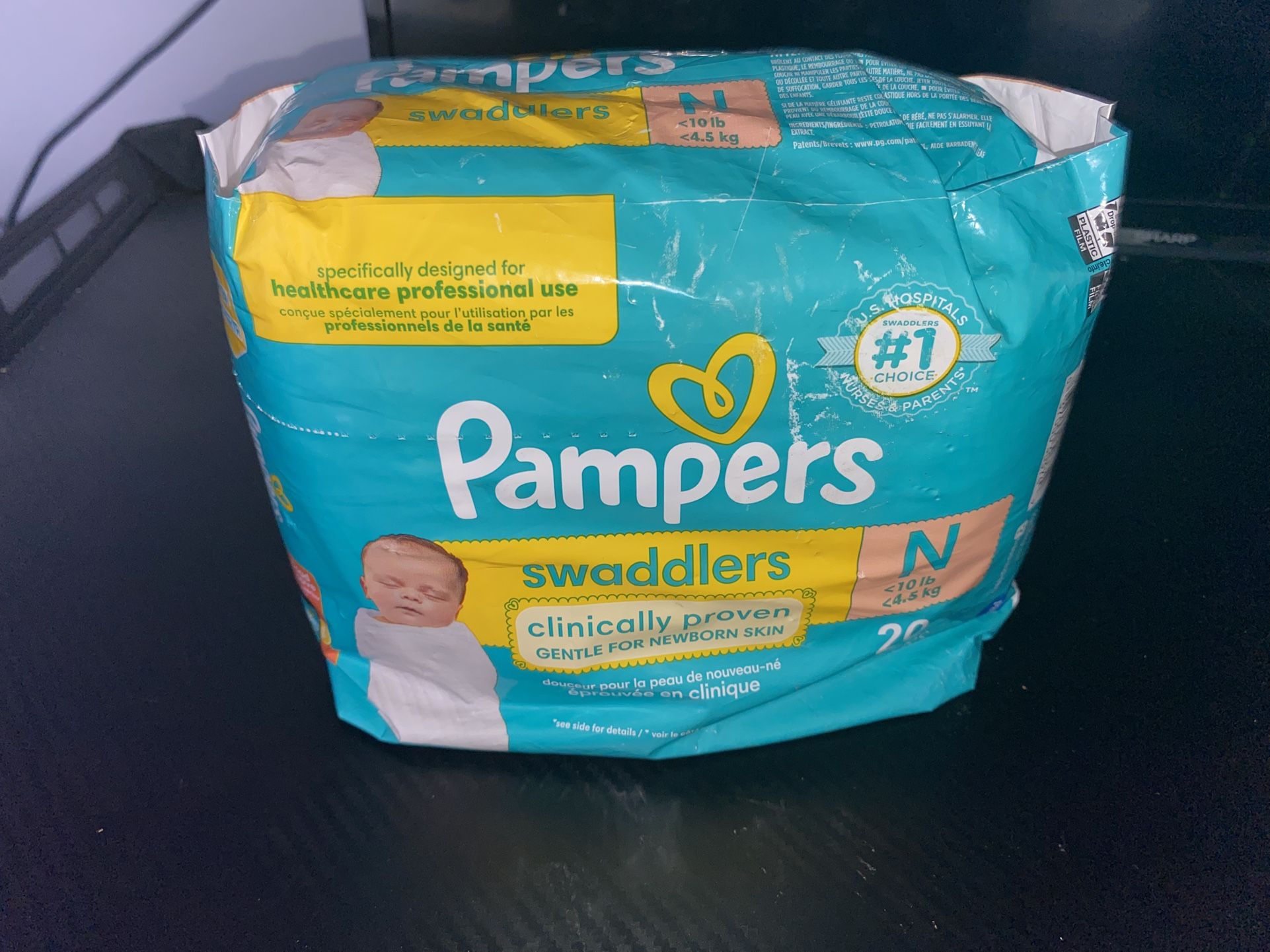 🍼 Newborn Diapers Bundle – 126 Total (Pampers & Huggies) – $31