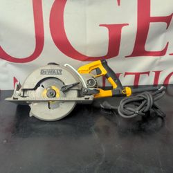 DeWalt Worm Drive Circular Saw Dws535b