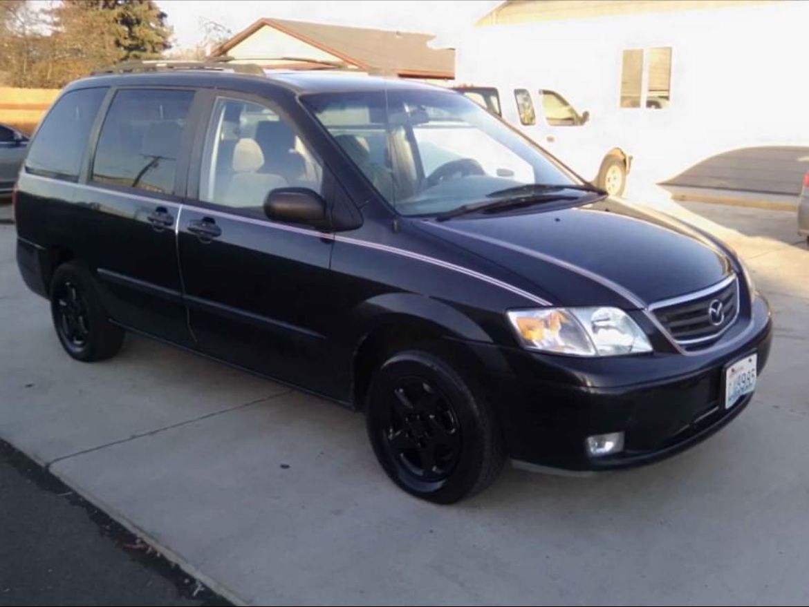 2000 Mazda MPV