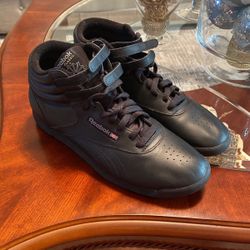 Womens High Top Reeboks