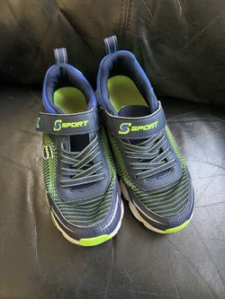 Skechers Sport Boys Size 4