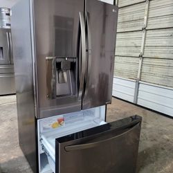 ♨️♨️REFRIGERATOR LG BLACK STAINLEES STEEL WITH SHOSE CASE ♨️ 