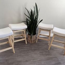 Bar Stools Set of 4, Barstools with Sturdy Wood Legs, Saddle Seat Counter Height Bar Stools for Kitc