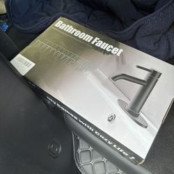 LOW PRICE MOVING- $180 + TAX RETAIL NEW IN BOX BATHROOM FAUCET