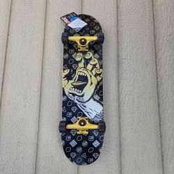 SANTA CRUZ SKATEBOARD SIZE 8.25 