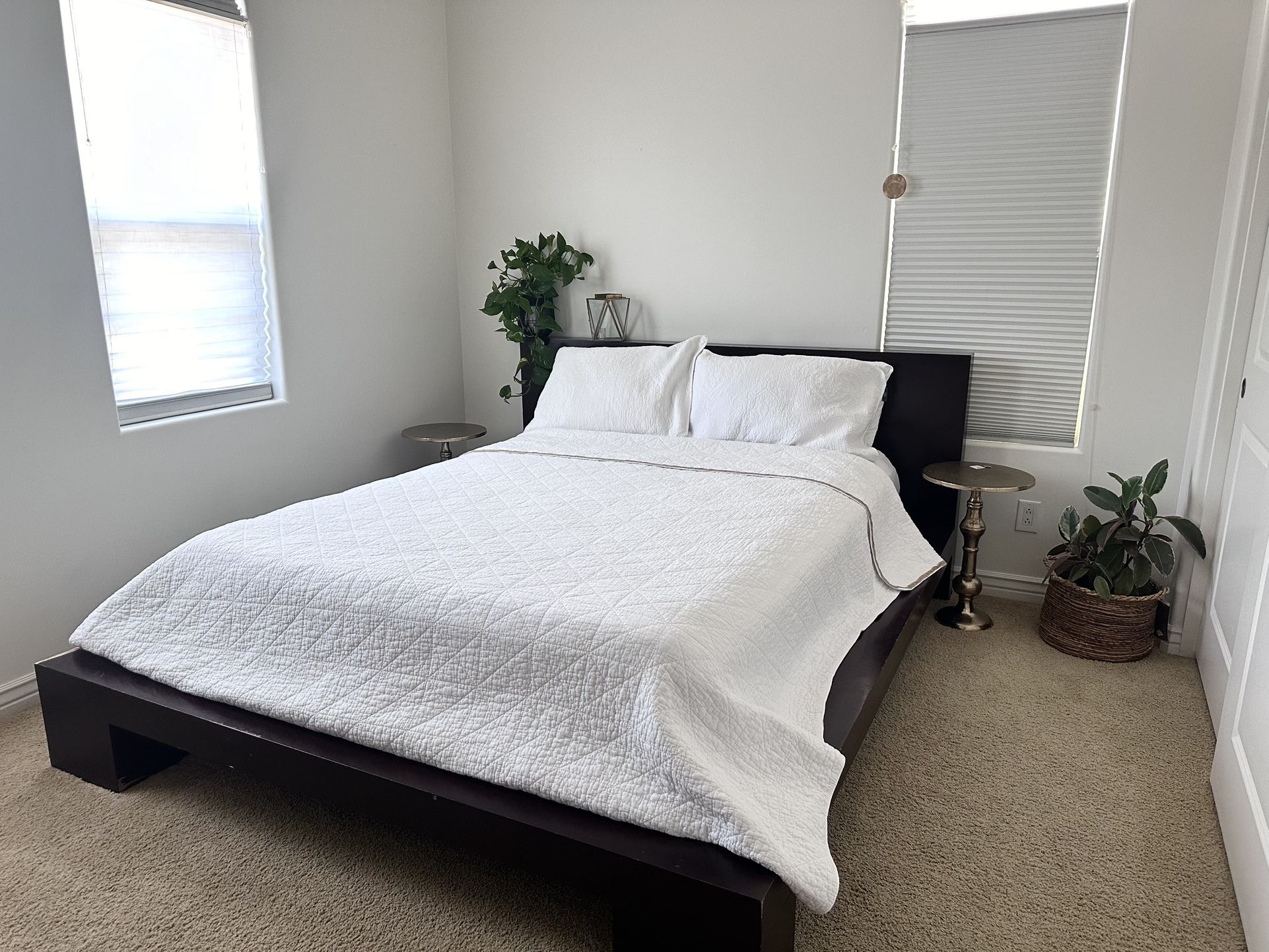 King / Queen Bed Frame.