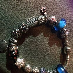 Pandora bracelet with 20 charms