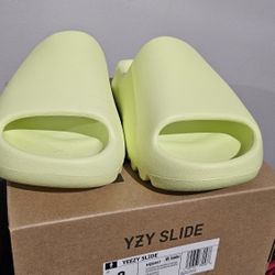 YZY SLIDE BY ADIDAS