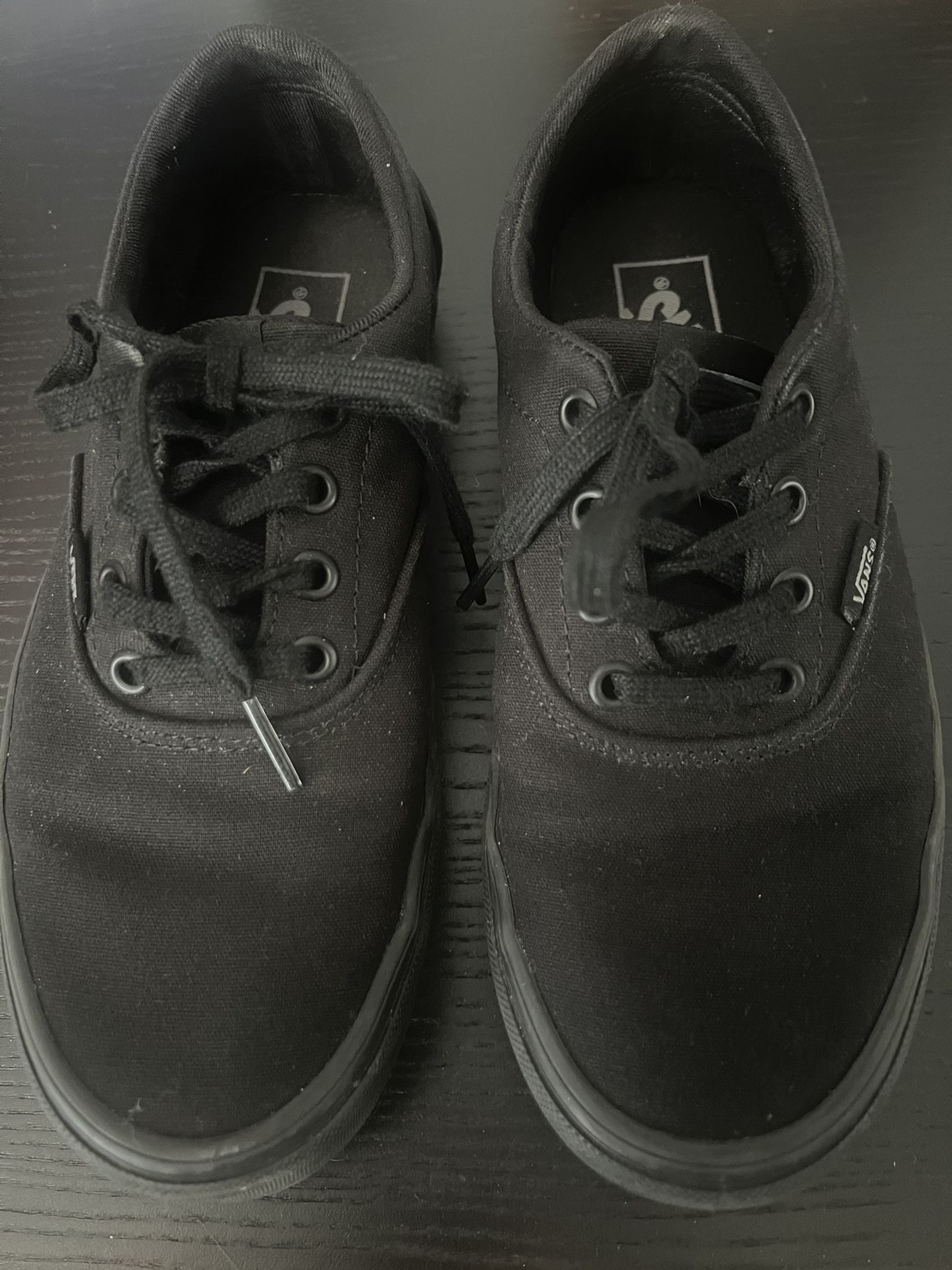 Black 7.5 Vans