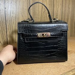 Small Black Purse