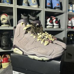A Ma Maniere Jordan 6 ‘Smokey Mauve’- 9.5M- Og All