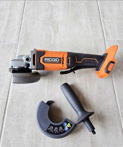 RIDGID 18V Angle Grinder