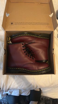 Doc martens (maroon)