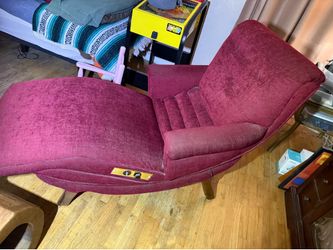 Mid-century lounge chair