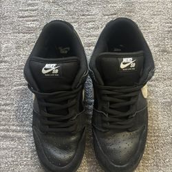 Nike SB Dunk Low 
