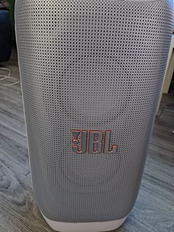 Speaker party box 130 white